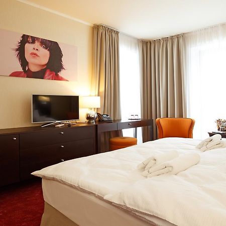 Hotel Bystra Снина Экстерьер фото