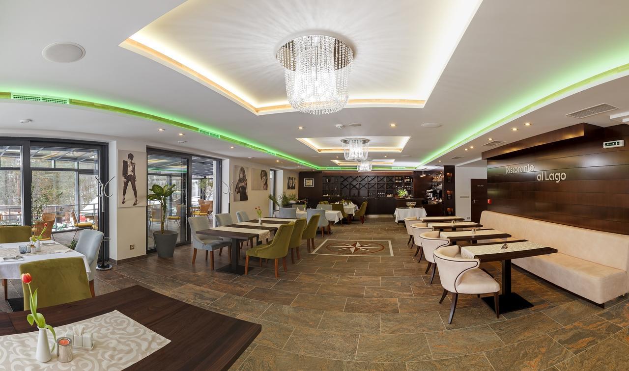 Hotel Bystra Снина Экстерьер фото
